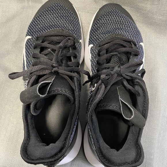 Nike Lebron Witness lV Black And White BV7427-001 Size 8.5 - Picture 6 of 9